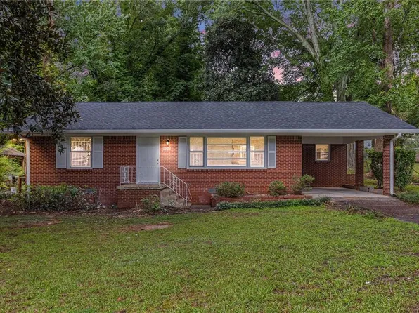 2025 East Dr, Decatur, GA 30032