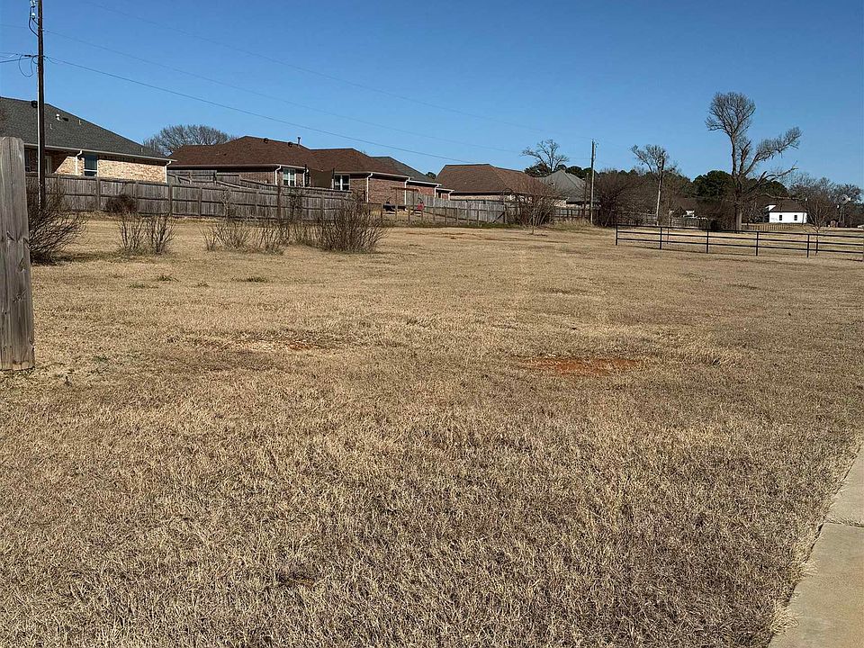 1st image of 399 Maji Rd