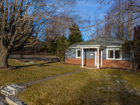 280 Chestnut Dr, Boone, NC 28607