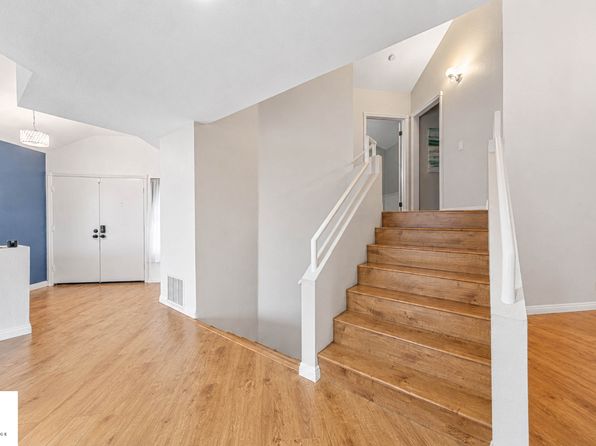 3015 La Paz Ln Unit A