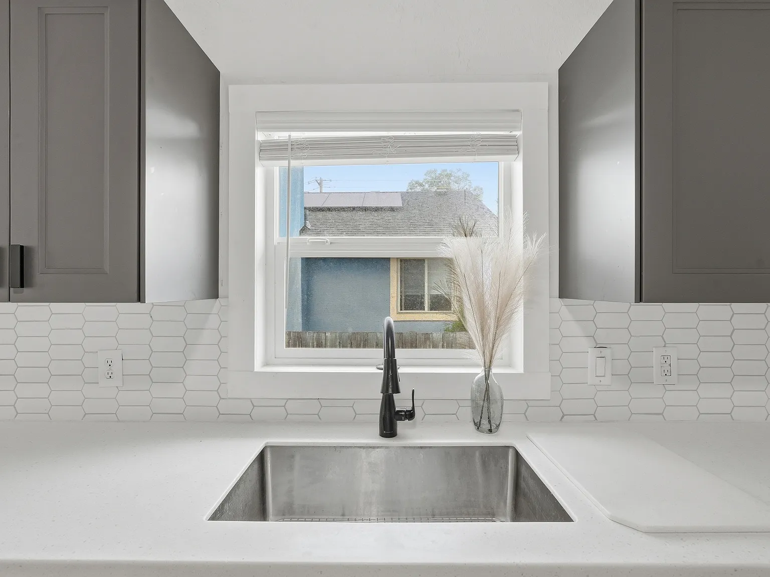 2 bed, 1373 sqft, $1,695 — Photo 4