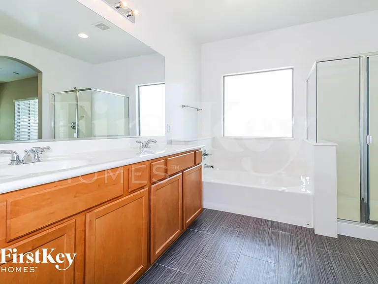 1127 S 220th Dr — Photo 13
