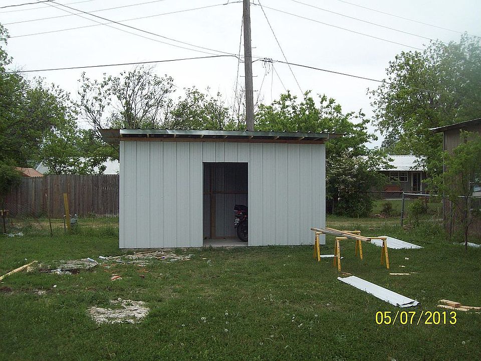 2nd image of 308 W Reed St