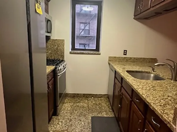 3614 Johnson Avenue 1AA image 2 of 9