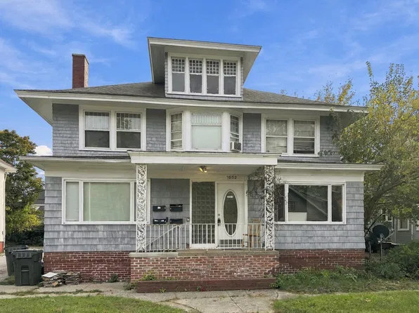 1652 Peck St, Muskegon, MI 49441