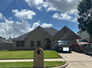 228 Spencer Lndg E, La Porte, TX 77571