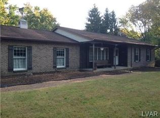 5832 Labrador Ct, Schnecksville, PA 18078