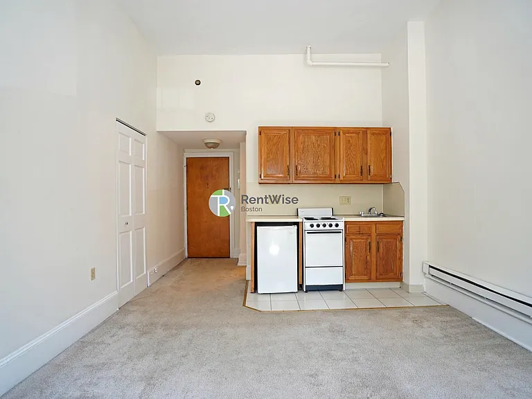 1223 Beacon St #105 — Photo 4