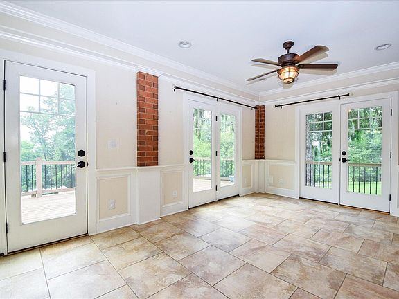 2nd image of 6189 Corntassel Ln