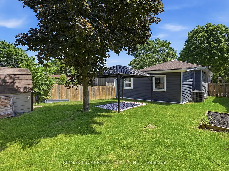 118 Victoria St — Photo 29