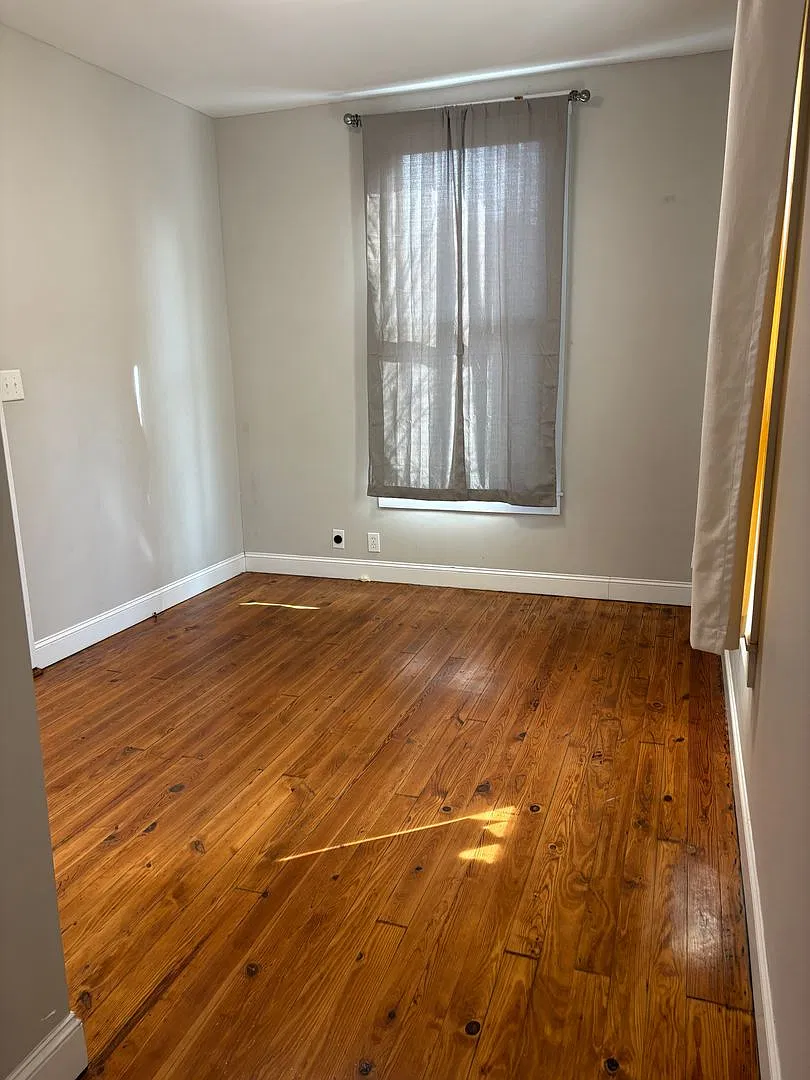 Lelia St Apartments — Photo 4
