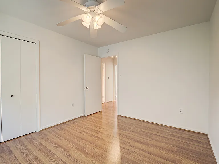 13907 Concord Ave — Photo 39