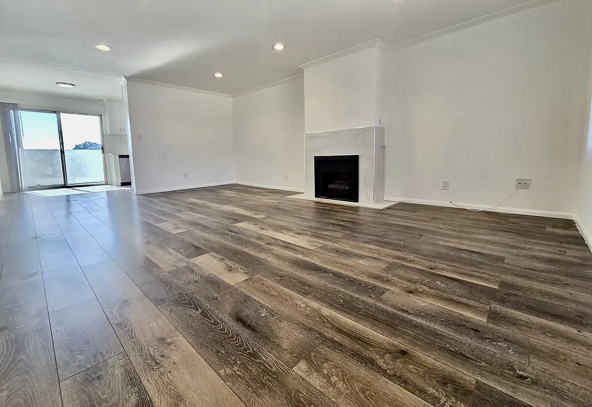 2 bed, 1250 sqft, $2,995 — Photo 2