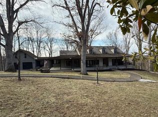 10 Logan Trce, Huntington, WV 25705