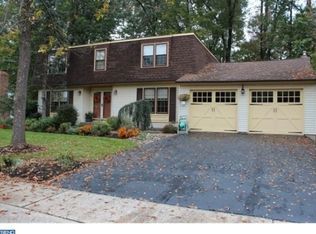 9 Pembroke Ct, Lawrence Township, NJ 08648