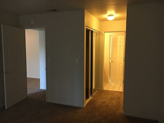 5th image of 720 Sunrise Ave APT 10