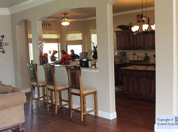 4th image of 359 River Park Dr