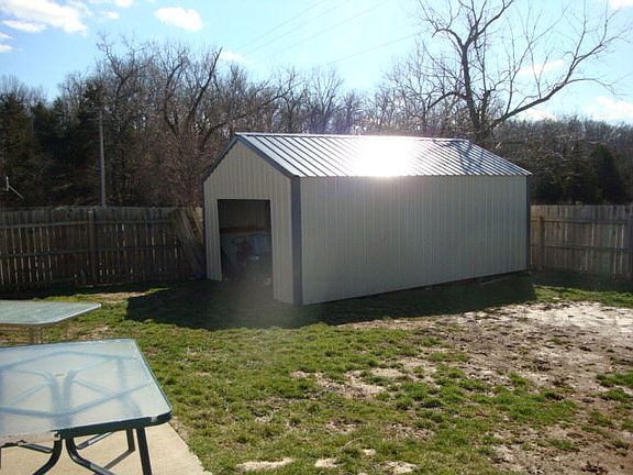 4th image of 1626 Truman Dr
