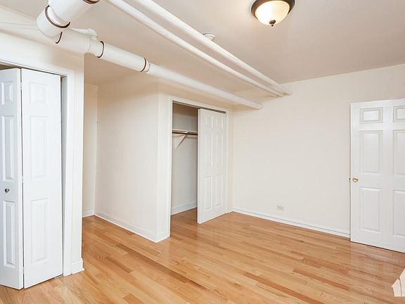 5th image of 3161 N Pine Grove Ave #B