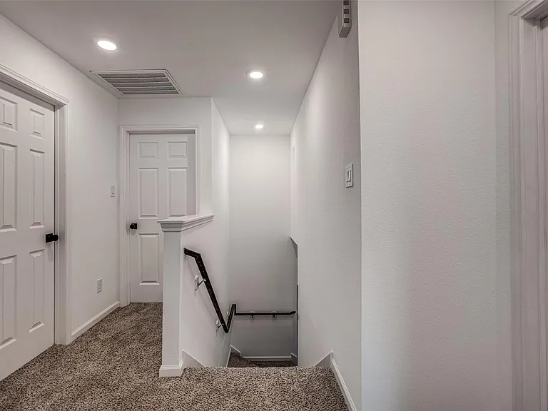 12721 Plummersville St — Photo 13