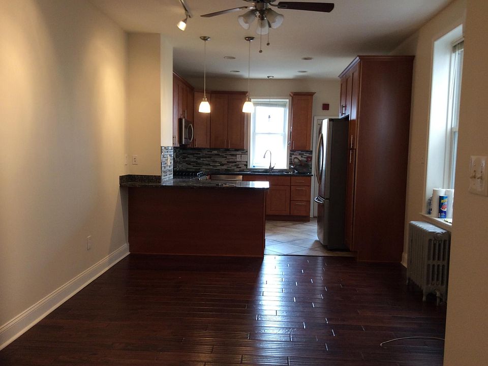 1st image of 878 N 23rd St Fl 1