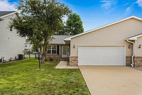 708B Phlox Dr Photo 1
