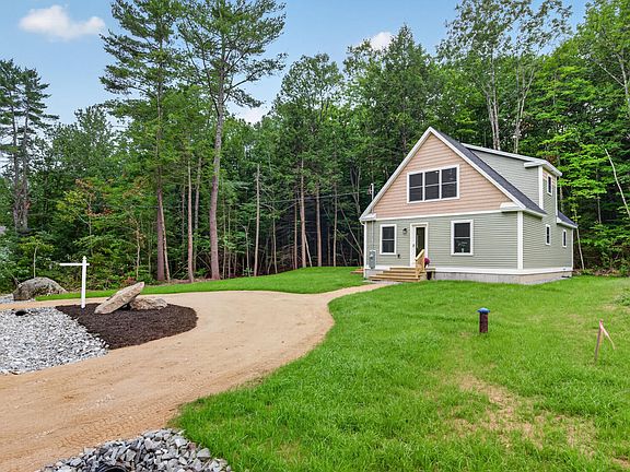 3rd image of 16 Birdsong Lane