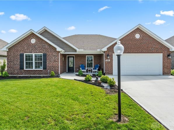 838 W Bentley Cir, Troy, OH 45373