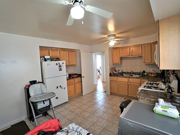 2nd image of 6653 W Belmont Ave APT 1S