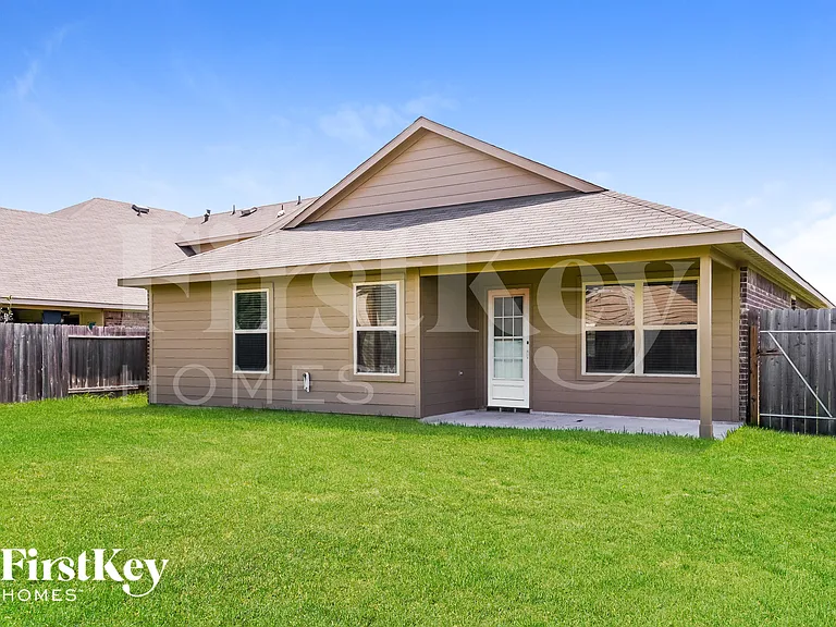2623 Lincolns Meadow Dr — Photo 15