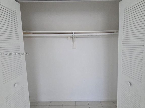 5th image of 4030 SW 61st Ave APT 8