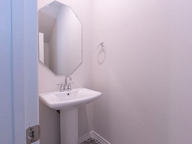 1309 Crookpost Dr — Photo 16