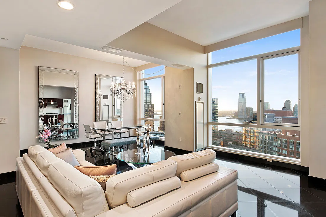 200 Chambers Street — Photo 1