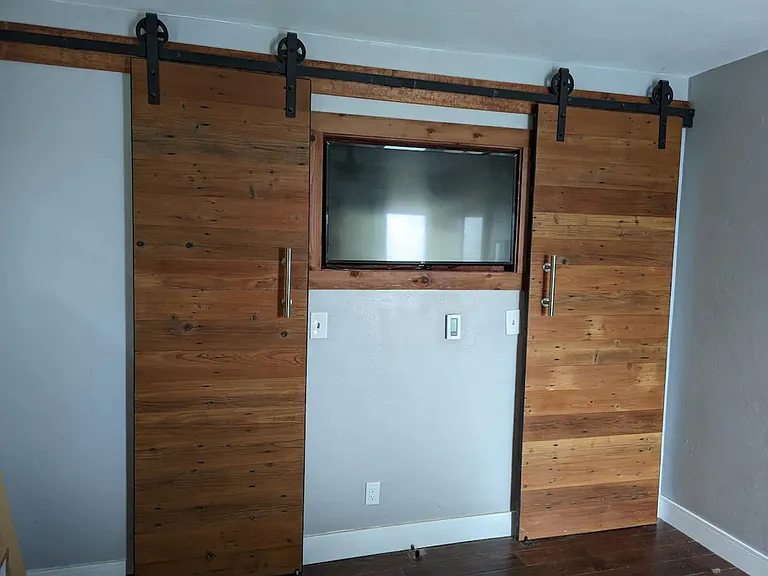 Bermuda Ave — Photo 8