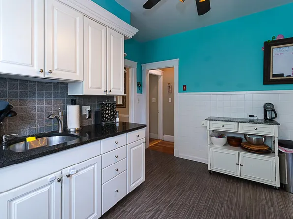 112 W Wyoming Ave, Melrose, MA 02176