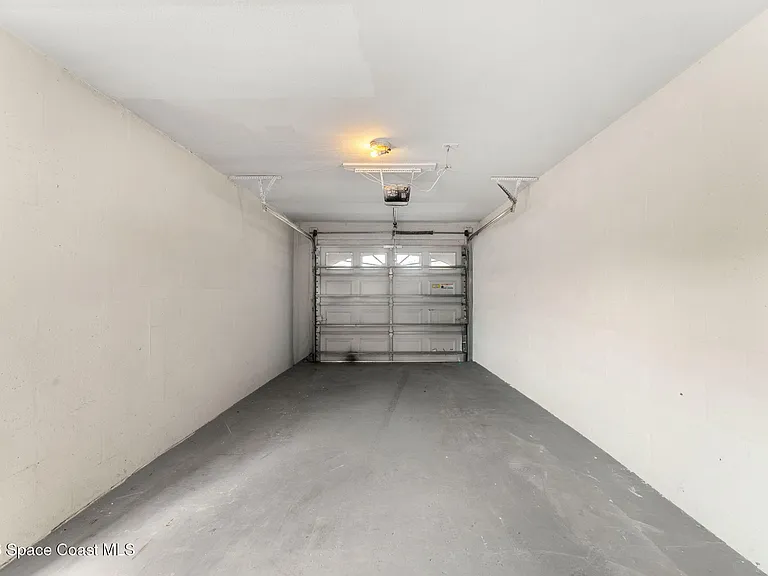 3077 Sea Gate Cir — Photo 23