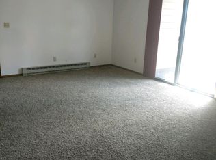 2803 17th Ave S APT 4, Grand Forks, ND 58201