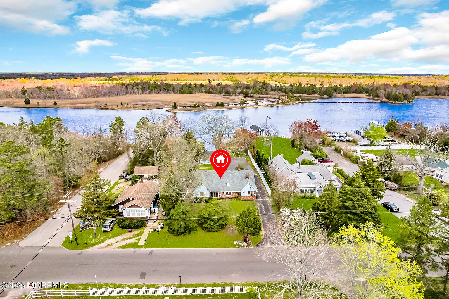7 Dock Avenue photo 1