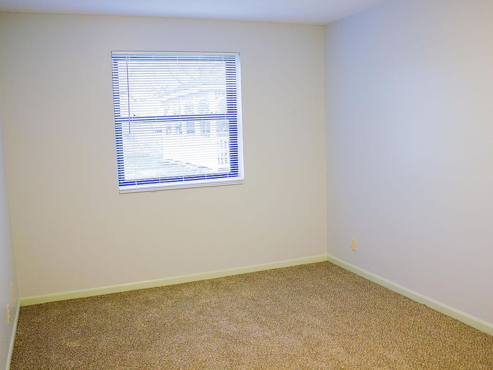 1st image of 2430 Q St #969