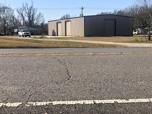 5th image of 4905 Bayou Black Dr