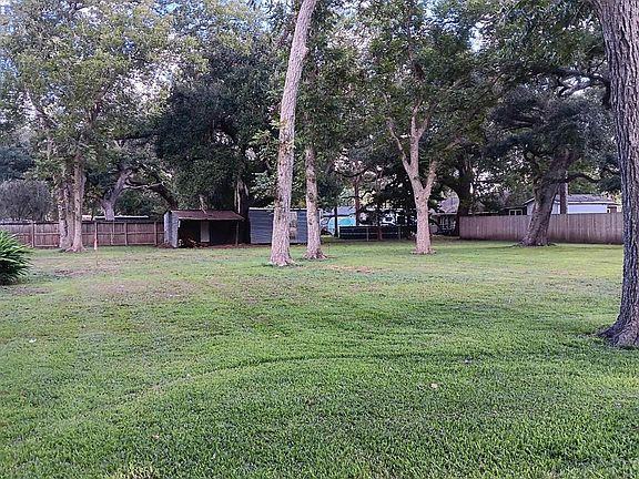2nd image of 0 S Hackberry St