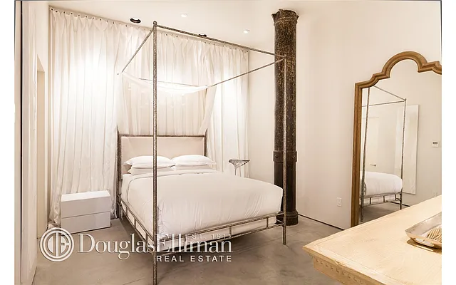 Sold by Douglas Elliman | media 8