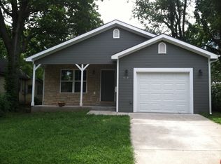 515 W 3rd St, Junction City, KS 66441
