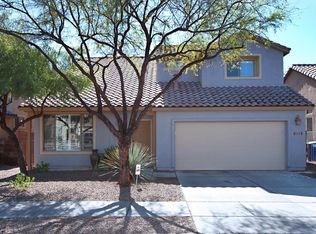 2912 E Racquet Ct, Tucson, AZ 85716