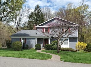 7290 Tulip Dr, Fairview, PA 16415