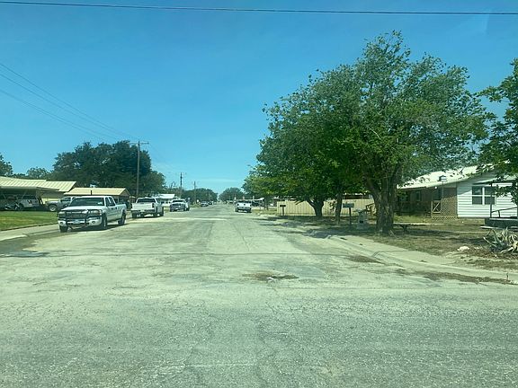 4th image of 1002 N Ohio Ave