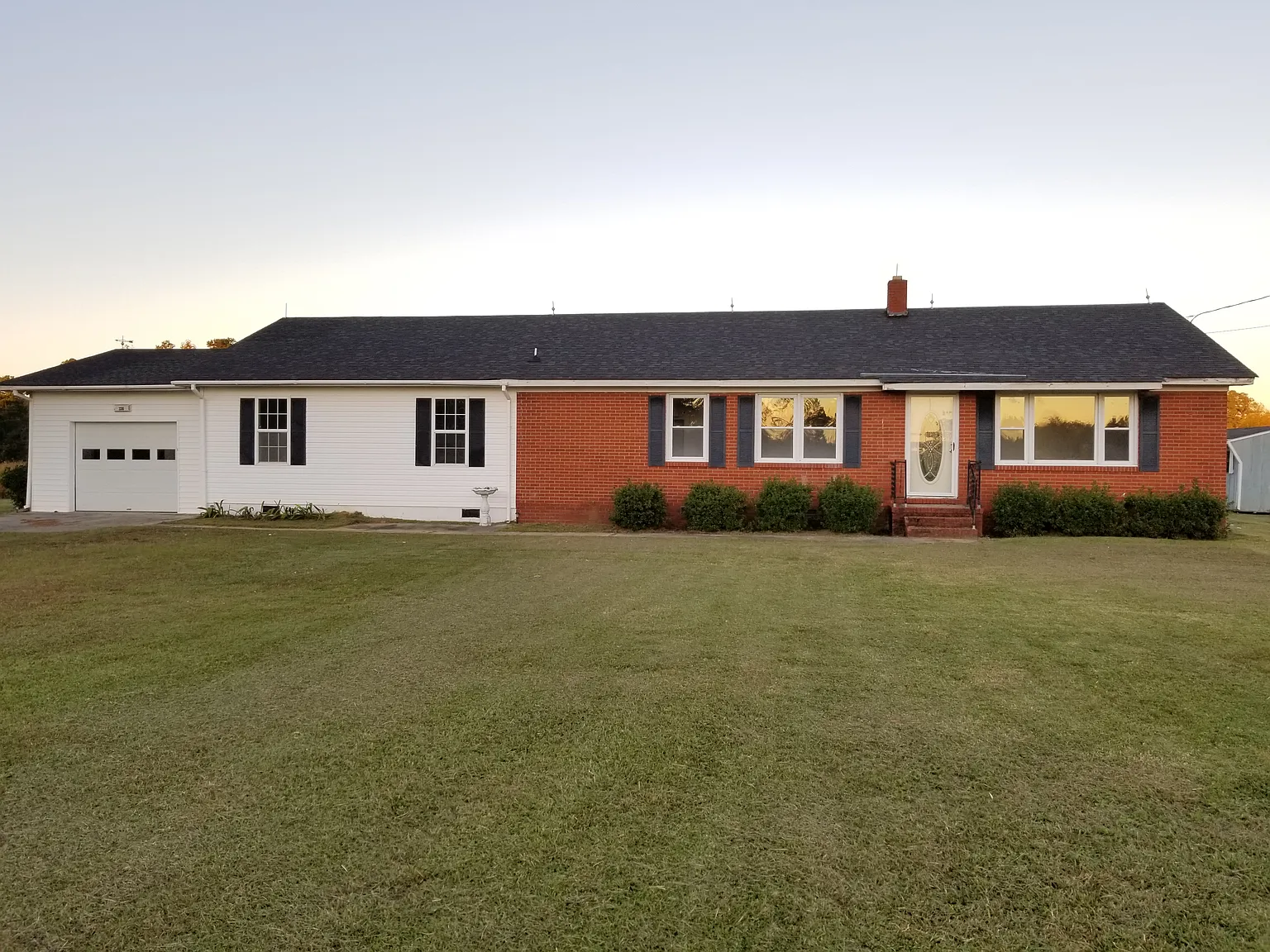 3 bed, 2001 sqft, $2,000 — Photo 1
