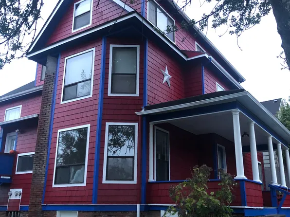 211 E 3rd St APT 3, Aberdeen, WA 98520