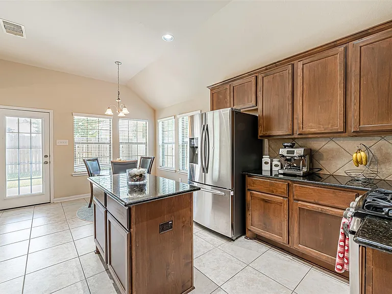 119 Emerald Loch Ln — Photo 11