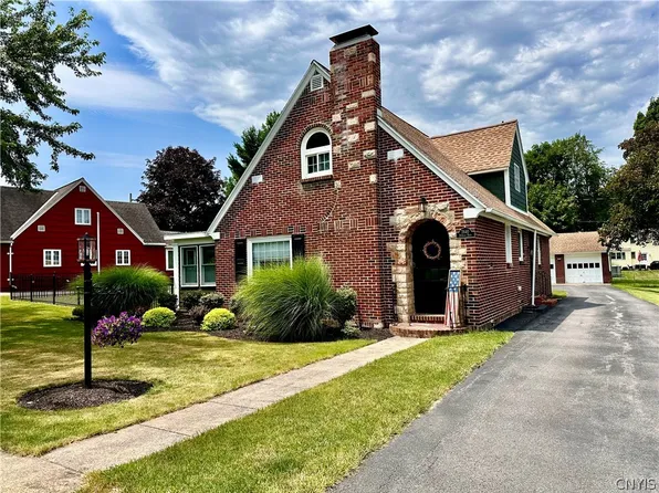 2640 Dunham Rd, Utica, NY 13501